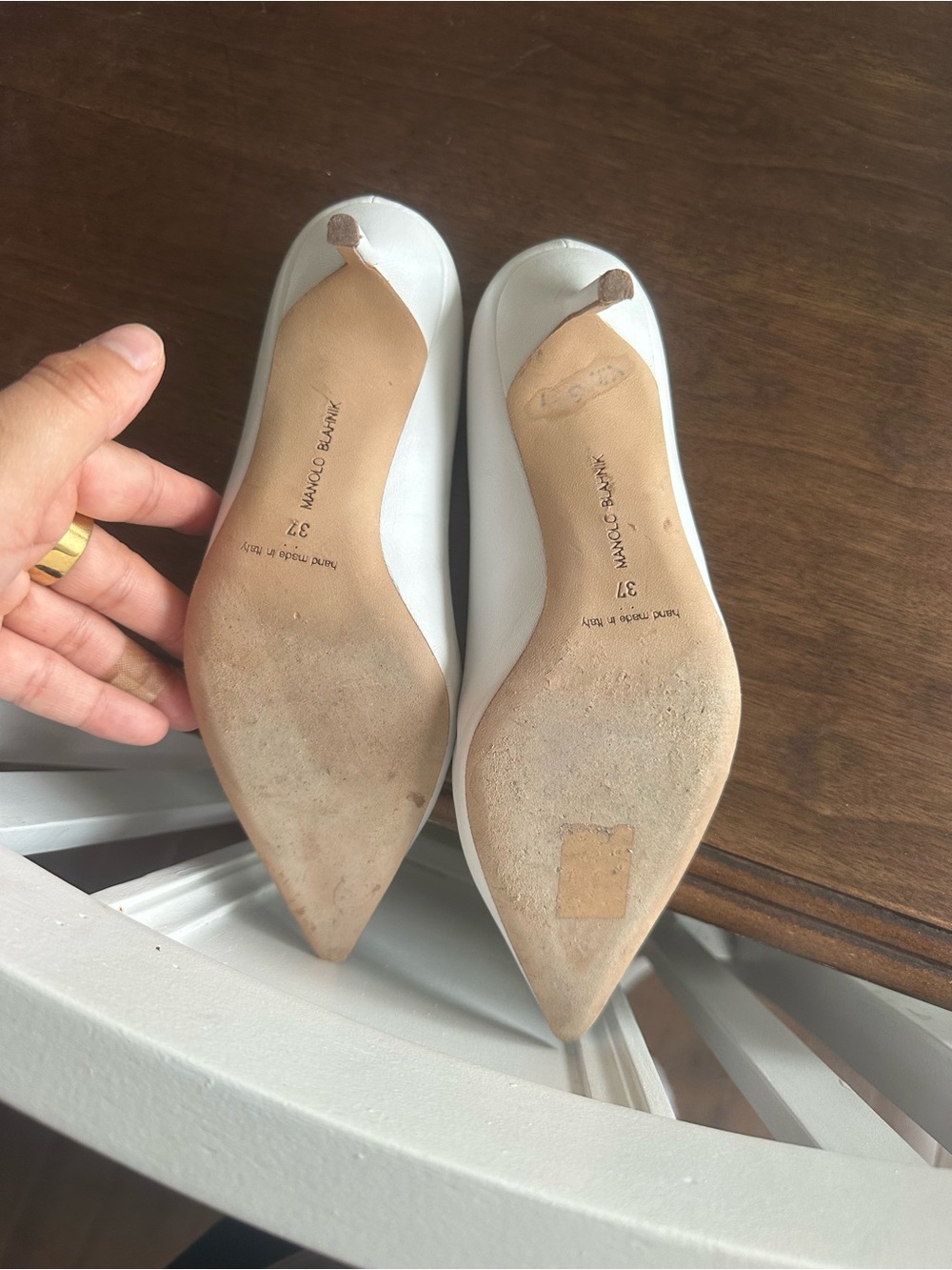 Manolo Blahnik White Leather Pointed Toe Pumps - Picture 4 of 8
